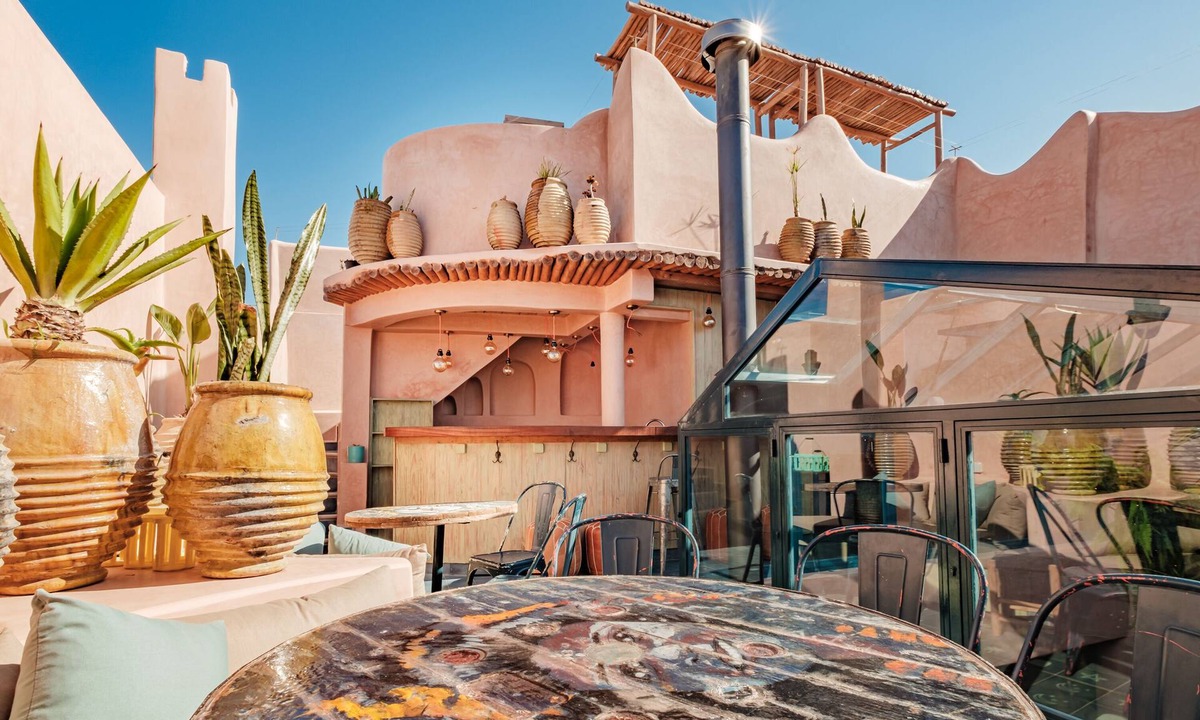 Kasbah House | Suite Signature with bath and Patio View