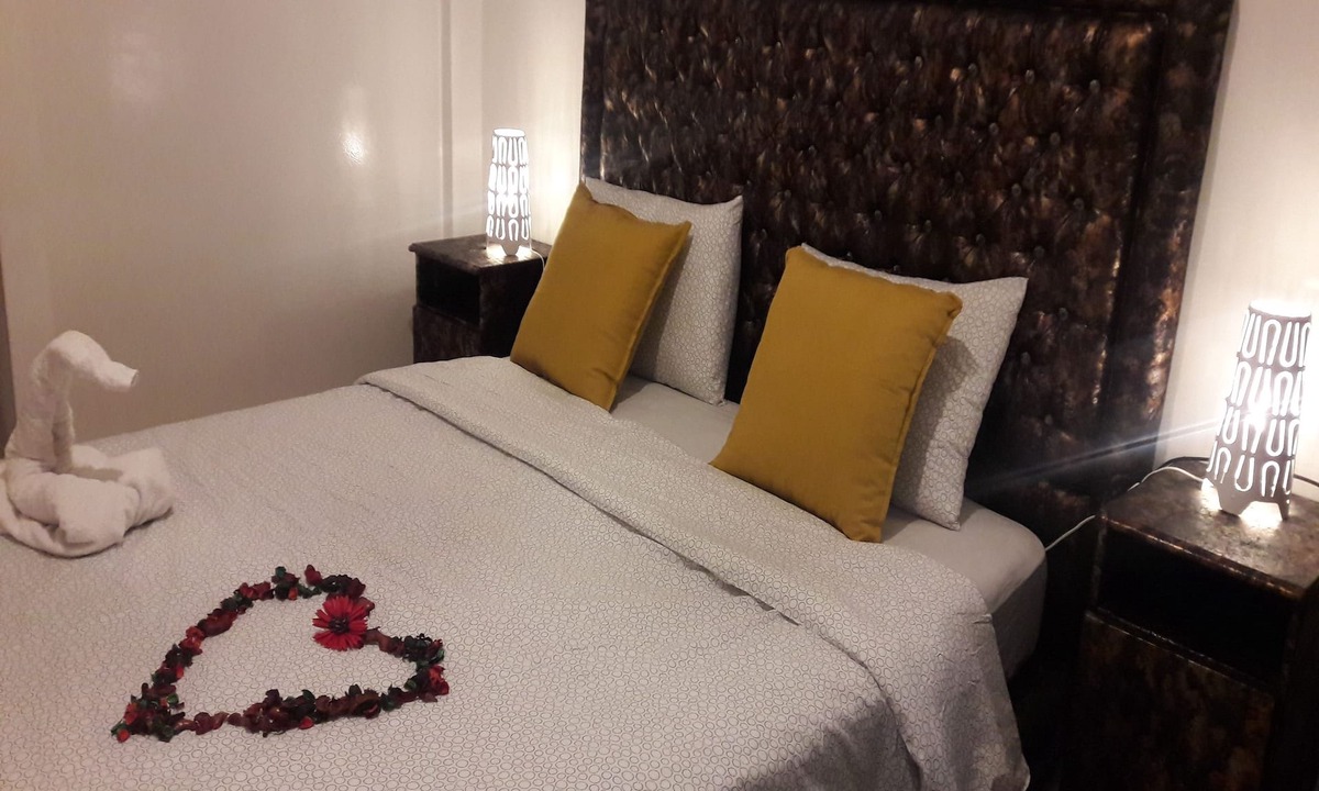 RACINE EXTENSION Hotel | The Seven Apartments