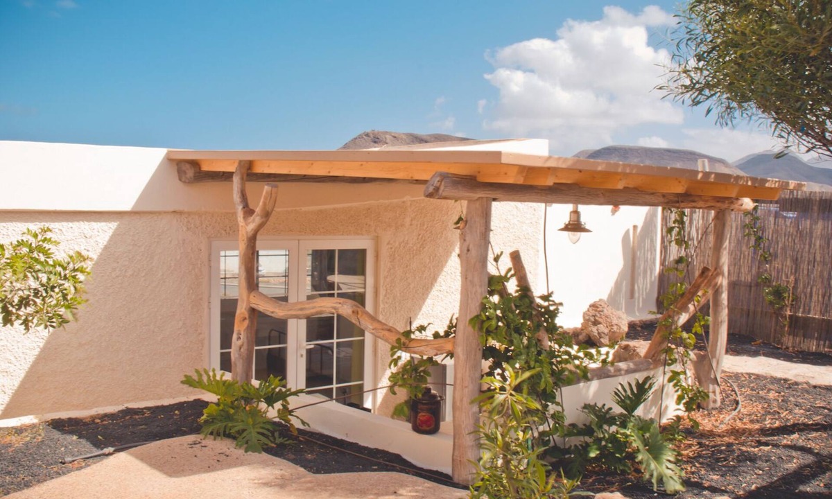 La Pared House | Tierra - Cinco Elementos - Surf & Yoga Stay