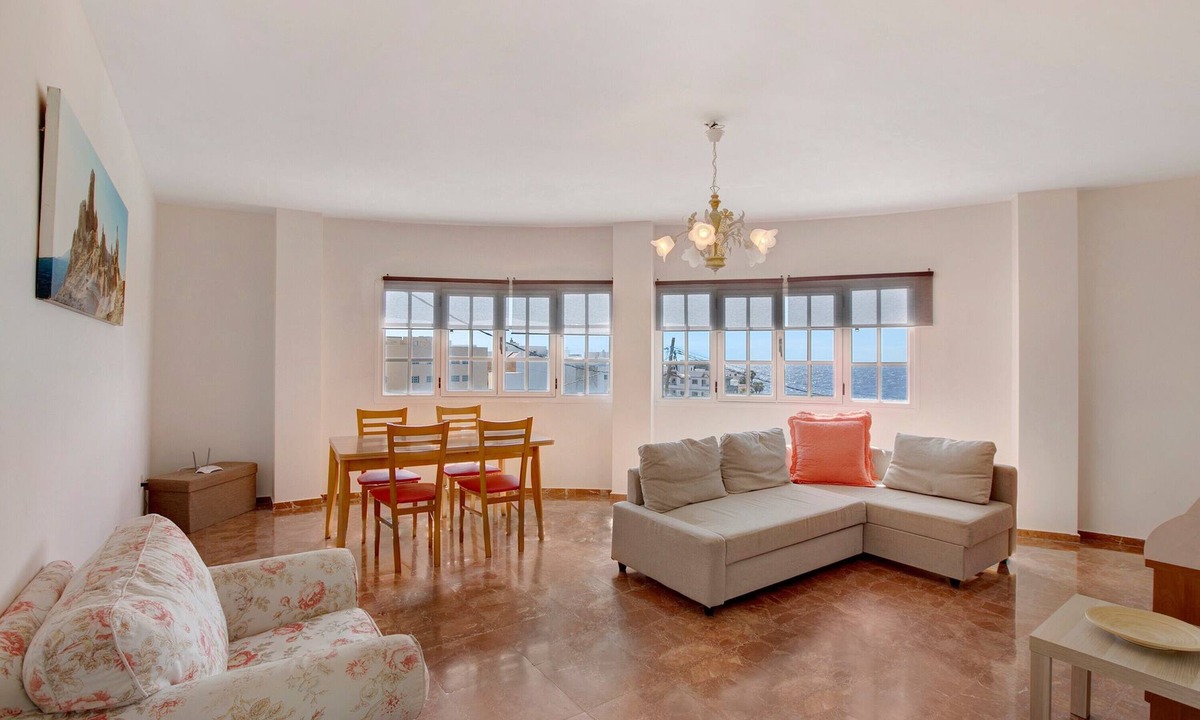 Arico House | Vacation Home "Del Pescador Planta Alta" with Sea View, Balcony & Wi-Fi