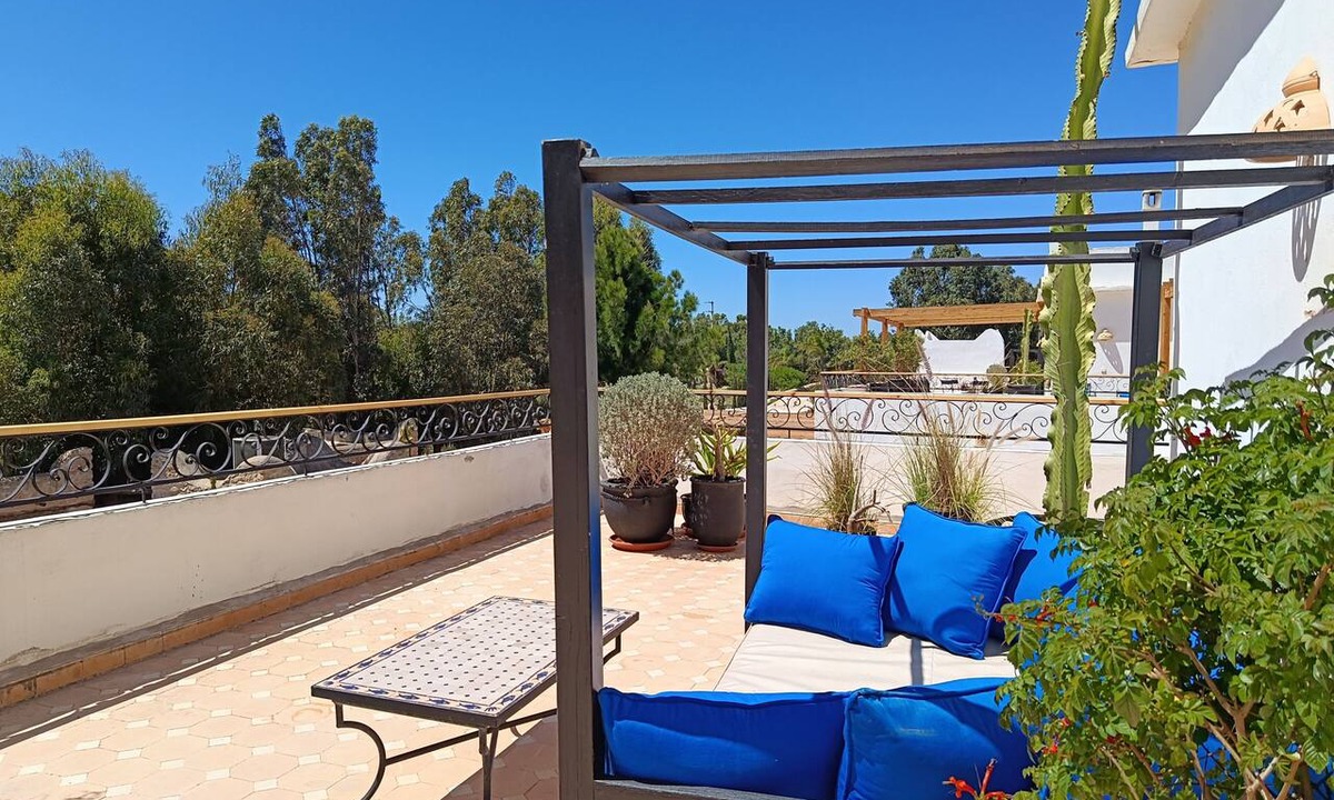 Ghazoua House | Villa 6 Chambres 3 Suites, piscine chauffée. Prix 18 pax avec petits déjeuners.