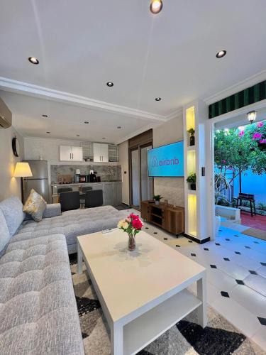 Rabat Villa | Villa Hotel By Carrousel Mall Rabat, All by Walking