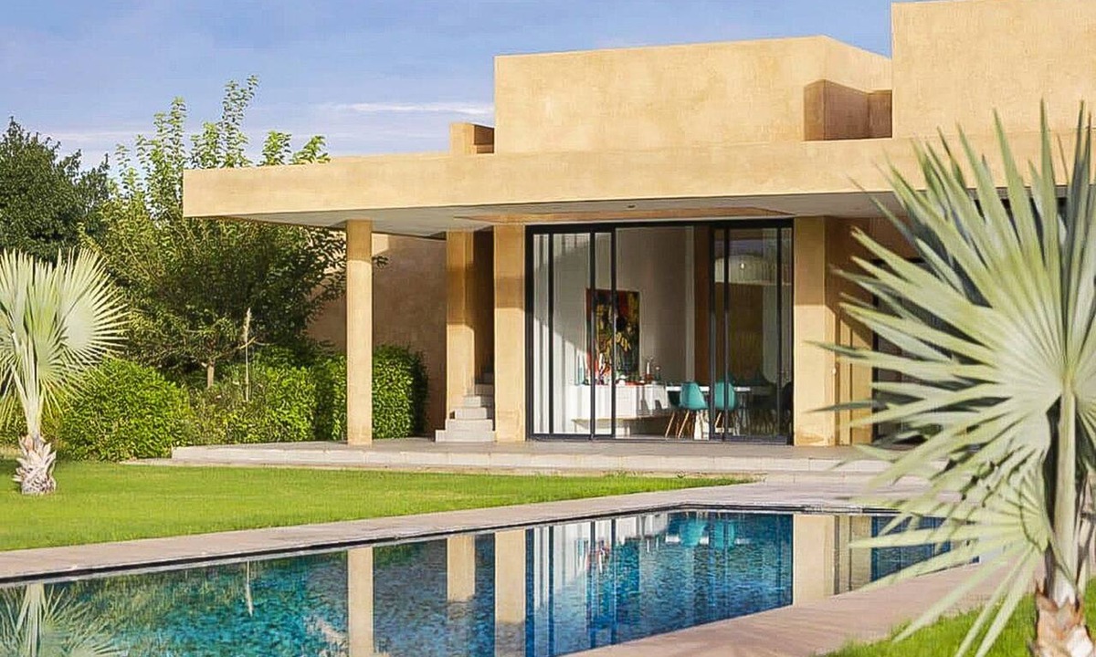 Annakhil Villa | Villa Tallaght - Six Bedroom Villa, Sleeps 12