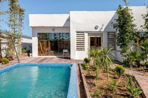 Hjar Ennhal Villa | Villa with private pool and sea view