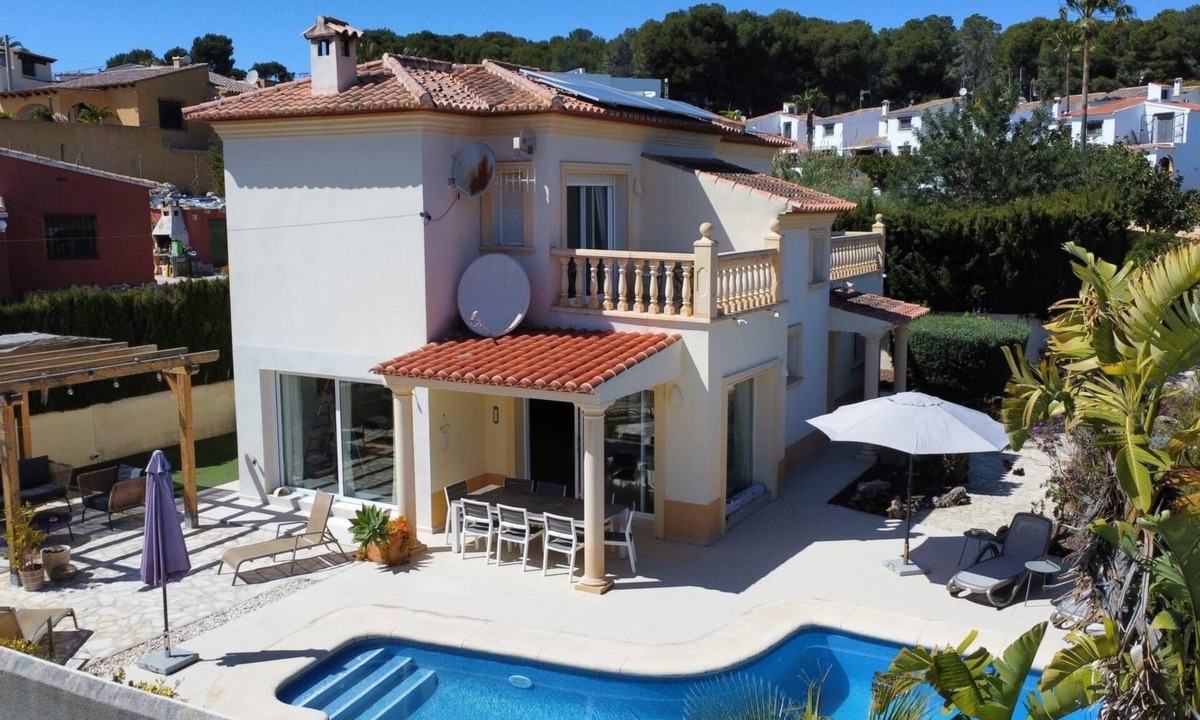 Moravit Villa | Villa with private swimming pool within walking distance of the sea and Moraira