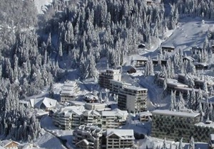 150m from ski slopes, 3rd floor, view ski slopes, fitness, swimming pool, sauna, tv, ski locker in Eaux-Bonnes