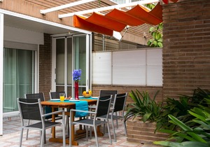 80 m² Apartment ∙ 5 guests in Dreta de l'Eixample