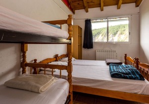 Alberg La Solana - 1 - Quadruple Room (4 Adults) in Salàs de Pallars