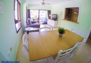 Burriana Beach Apartment in Nerja