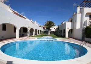 Casas Blancas 35 in Miami Platja