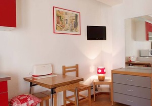 Comfortable studio with balcony, Wi-Fi and parking in Brides-les-Bains for 4 pers in Brides-les-Bains