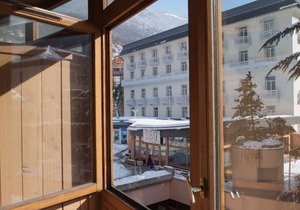 Comfortable studio with balcony, Wi-Fi and parking in Brides-les-Bains for 4 pers in Brides-les-Bains