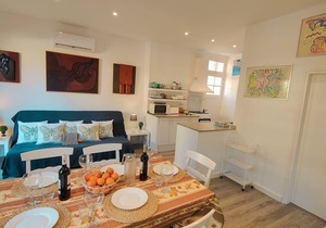 House with terrace and garden at 30 meters from the sand beach of la Fosca. in La Fosca