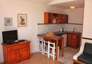 La Perla - Bungalowanlage DIRECTLY by the sea in San Bartolomé de Tirajana