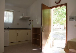 Tidy bungalow with a covered terrace, in the Aragon region in LA PUEBLA DE RODA