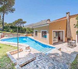 Botana Cala Sant Vicente 