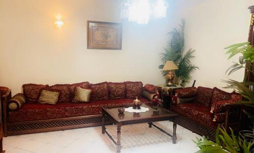 Quartier Bettana Apartment | شقه Panorama فاخره بثلاث غرف Three-room دورين على البحر ذات منظر خلاب