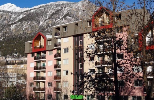 Briancon Apartment | 20m from ski slopes, 2nd floor, balcony, tv, ski locker, 31m², Serre Chevalier