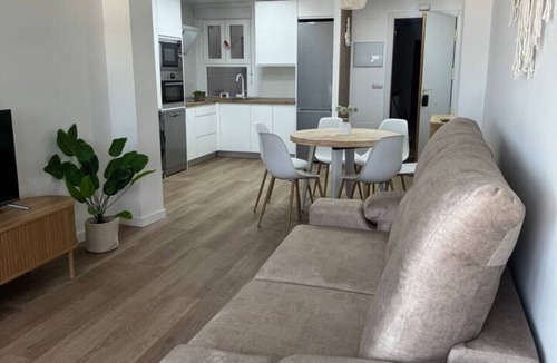 Dean Pequeno House | 4-Bedroom Beach Apartment in Ribeira | Ocean Views & Just Steps from the Beach