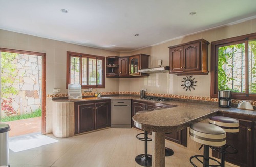 M'diq Villa | 4-bedroom villa, private mountain setting with large garden, pool, and sea view.