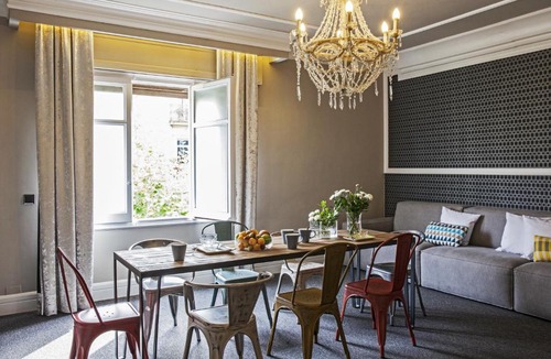 Sant Antoni Hotel | AinB B&B Eixample-Muntaner