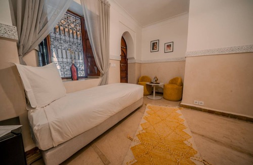 Sidi Bou Amar House | Air-conditioned suite with private bathroom
