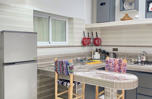 Tamraght Apartment | Amazigh Surf House- Cozy, Quiet, Wi-Fi, Equipped Kitchen .