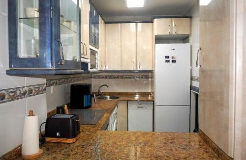 Castro Urdiales Apartment | Apartamento con piscina de junio a septiembre y a 100 m de la playa
