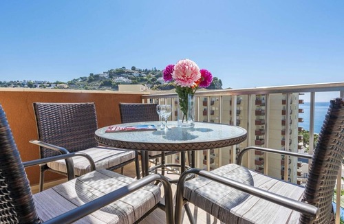 Velilla-Taramay Apartment | Apartamento Las Góndolas Playa Almuñécar by Ruralidays
