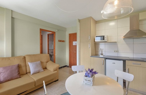 Sant Llorenc de Morunys Apartment | Apartment 'El Campanar' with Shared Garden and Wi-Fi