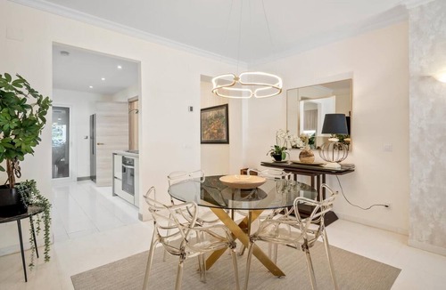 Puerto Banus Apartment | Apartment in Las Gaviotas for 4 people | 2-B04