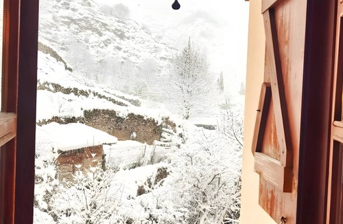 Benasque Apartment | Apartment 'Benasque Vistas Sarrio' with Mountain View, Balcony and Wi-Fi