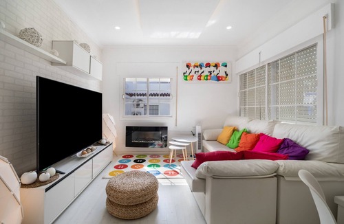 Chipiona Apartment | Apartment 'Casa Margara' with Wi-Fi and Air Conditioning