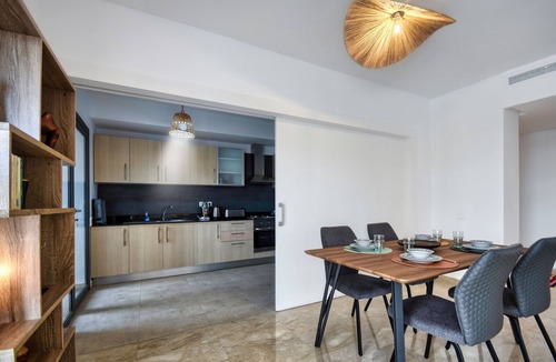 Founty Apartment | Apartment-Family-Ensuite with Bath-Balcony
