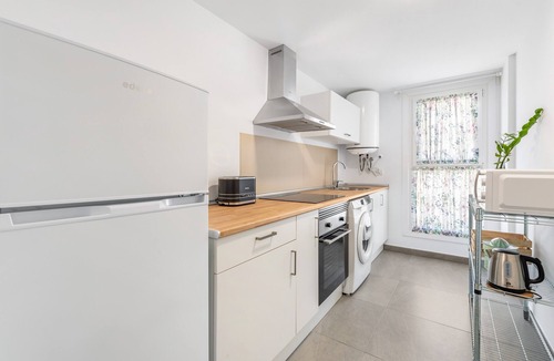 Canet de Berenguer Apartment | Apartment 'Lopimar Playa' with Private Terrace, Wi-Fi and Air Conditioning