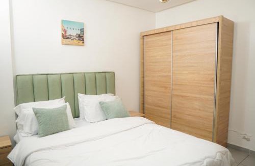 Tanja Balia Apartment | Appartement Moderne au 2e Etage - 2 Chambres, 2 Salles de Bain et Cuisine Americaine