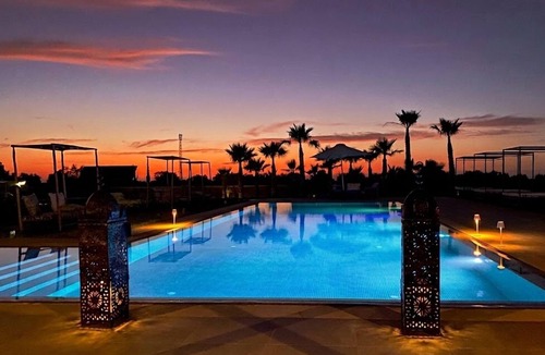 Oumnass Hotel | Bab Sma - Porte du Ciel