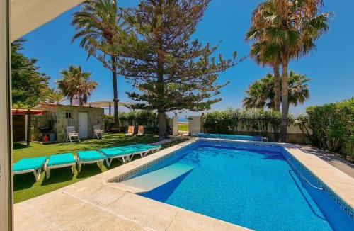 Torrox Costa Villa | Beachfront Villa Torrox Costa