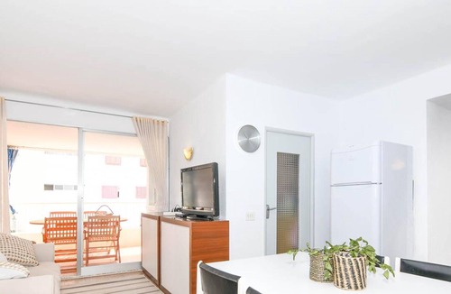 Comarruga Apartment | Beachside 3-Bed Apartment with Parking, Wifi, and Pool Access