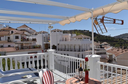 Competa House | Berrincha house in the heart of Cómpeta with beautiful terrace for 4 people
