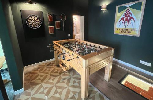 Campdevanol House | Can Clavetaires - Amplia casa histórica de 160 m2 con sala de juegos