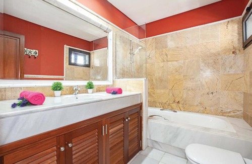 Montana Roja Villa | Capricho