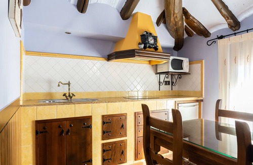 Cella Cottage | Casa del Agüelo: Cella Apartment (4 people)
