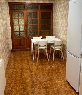 Pesues House | Casa rústica con jardín en Pesués
