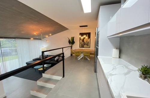 Llanes Ski Chalet | Casa y Jardín de Diseño en Precioso Entorno a 8 Min. de la Playa. Parking y Wifi