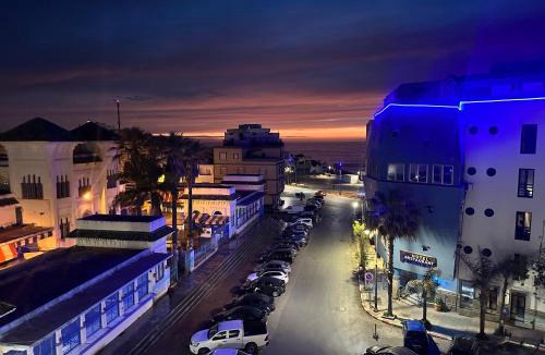 Centre Ville Apartment | Central Premium Holiday Homes - Marché, Corniche & Océan à pied