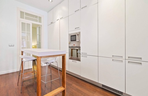 Alicante City Centre Apartment | Centric apartment for 2 people, WIFI, AACC, Alicante, Bennecke Bailen