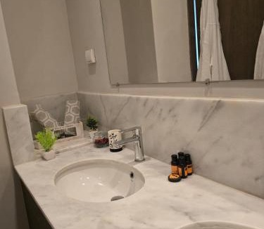 Nouaceur Apartment | Charmant appartement à 10min de L' Aéroport Med V