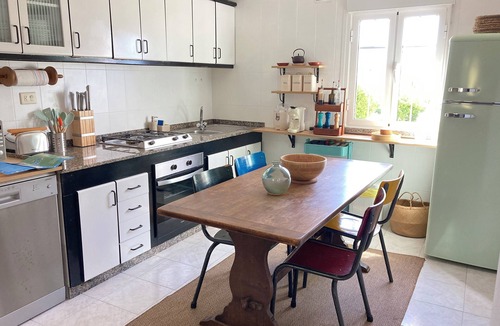 Muros House | Charming 3-bedroom house with WiFi and AC in enchanting Muros