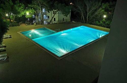 Arenal d'en Castell Apartment | Charming apartment near the beautiful Arenal d'en Castel beach